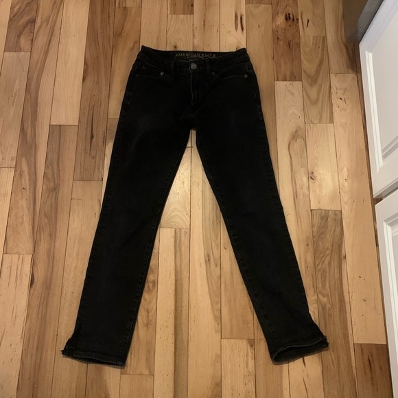 Black American Eagle Cropped Jeans - Picture 2 of 4